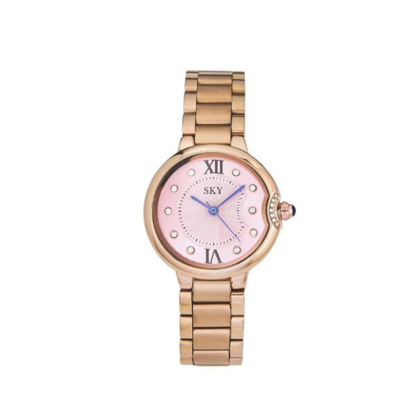 Montre femme élégante avec bracelet en or rose et cadran rose orné de cristaux.