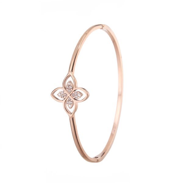 Bracelet rose gold floral serti de diamants, bijou élégant et féminin.