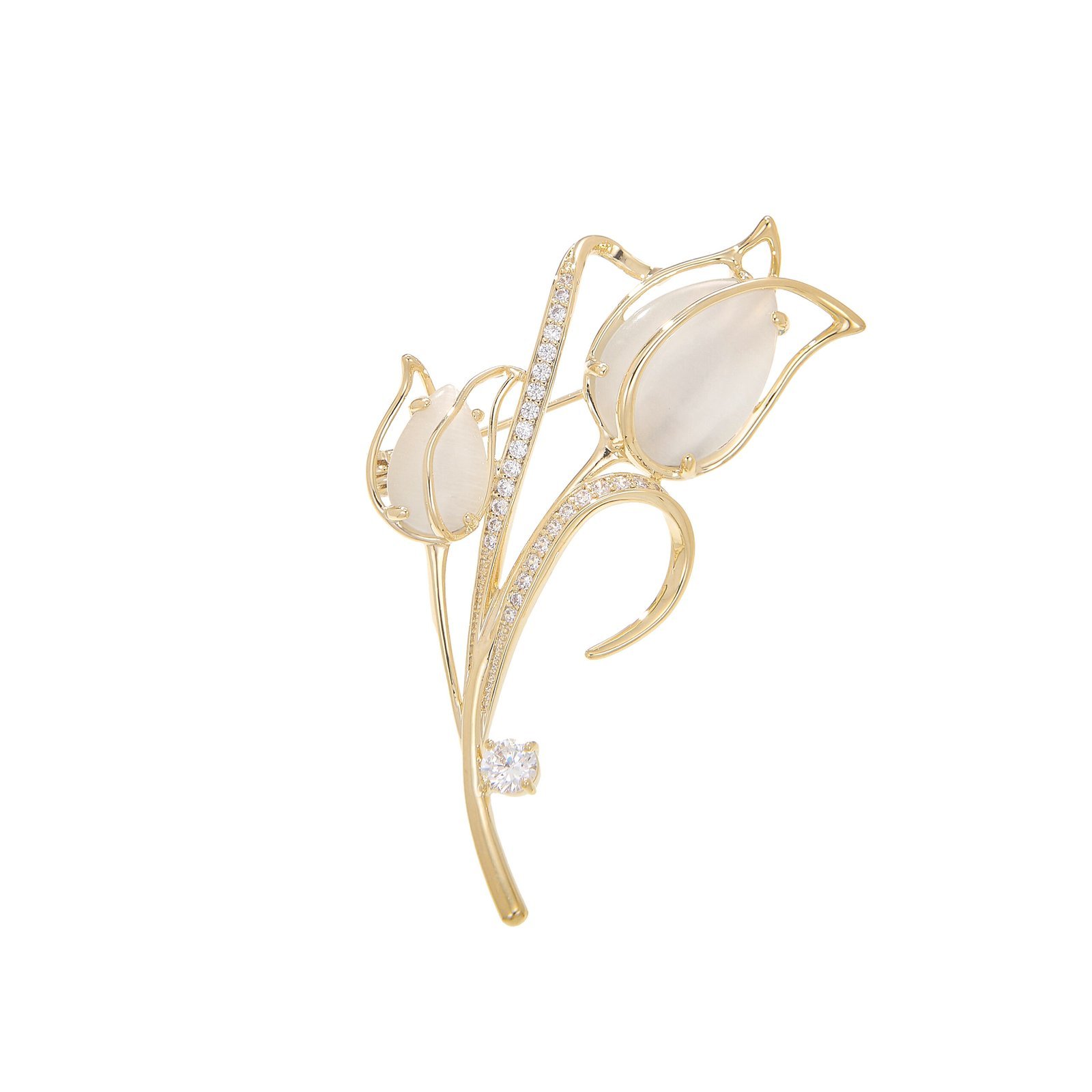 Broche florale en or à design floral avec perles de nacre et cristaux.