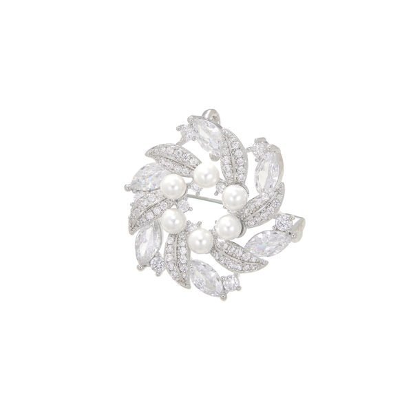 Brassière en bijoux de luxe avec perles et cristaux pour femme élégante.